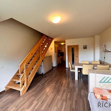 Apartmany Pod Zakletym - Hotel Ricky 外观 照片